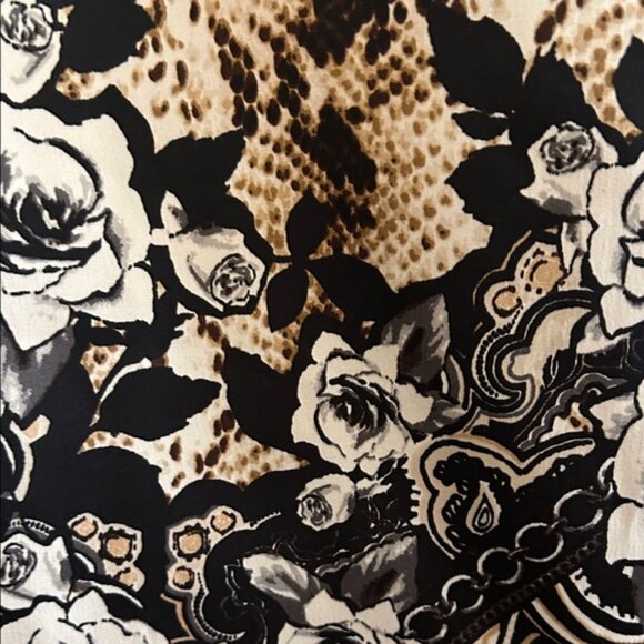 White House Black Market Elegant Black and Cream Snakeskin print Skirt Size 8 - Picture 4 of 6